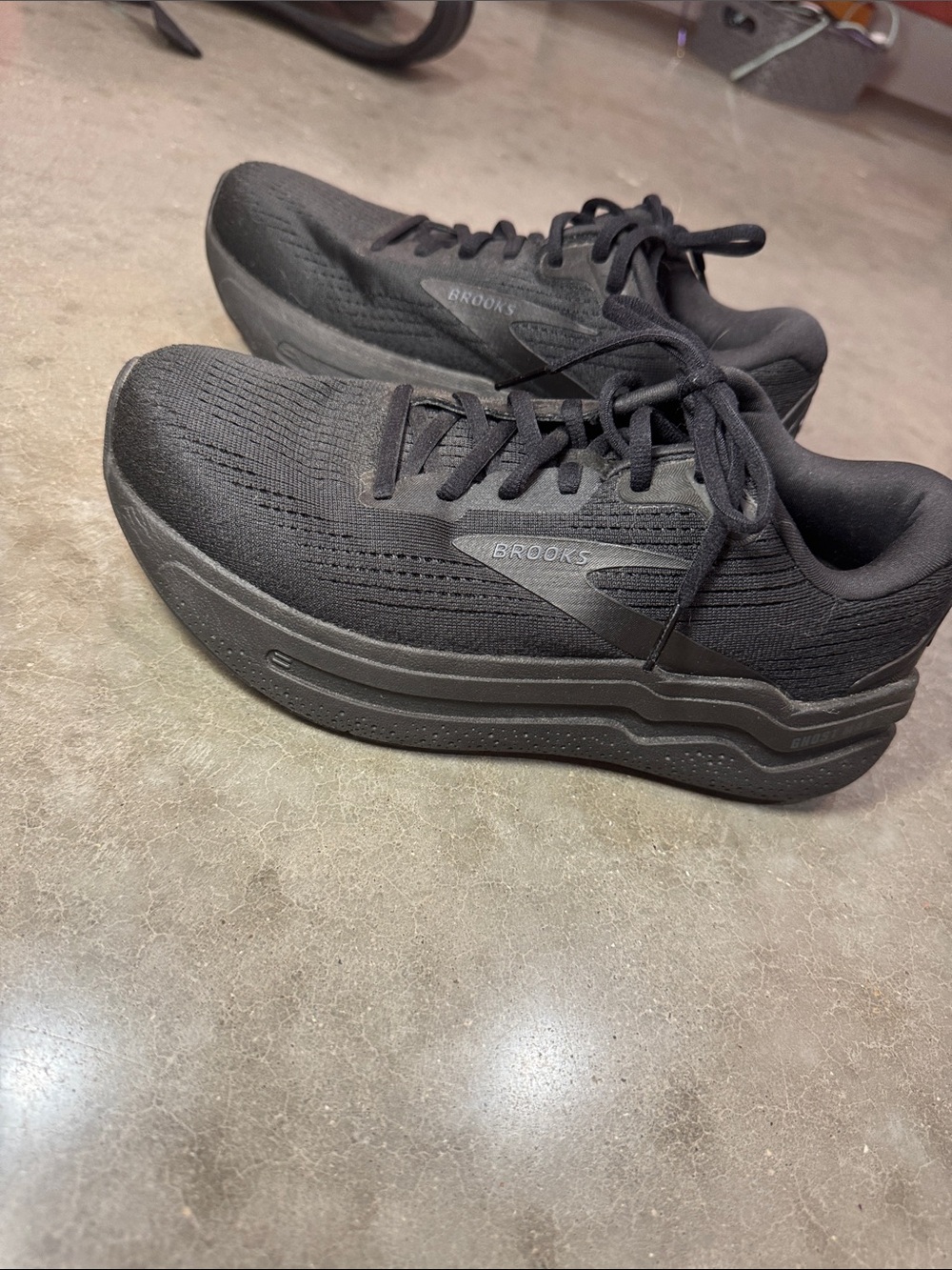Brooks women’s ghost 2 max